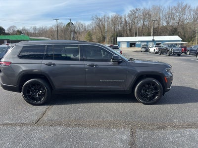 2022 Jeep Grand Cherokee L Limited 4x2