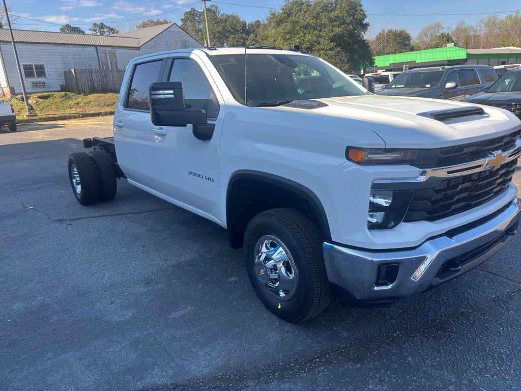 2026 Chevrolet Silverado 3500 HD Chassis Cab LT