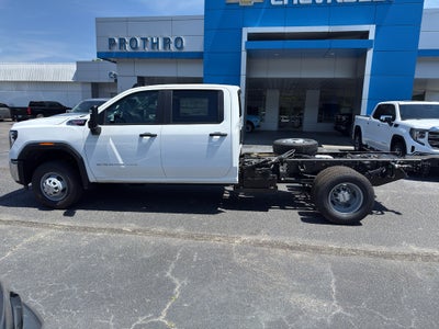 2026 GMC Sierra 3500 HD Chassis Cab Pro