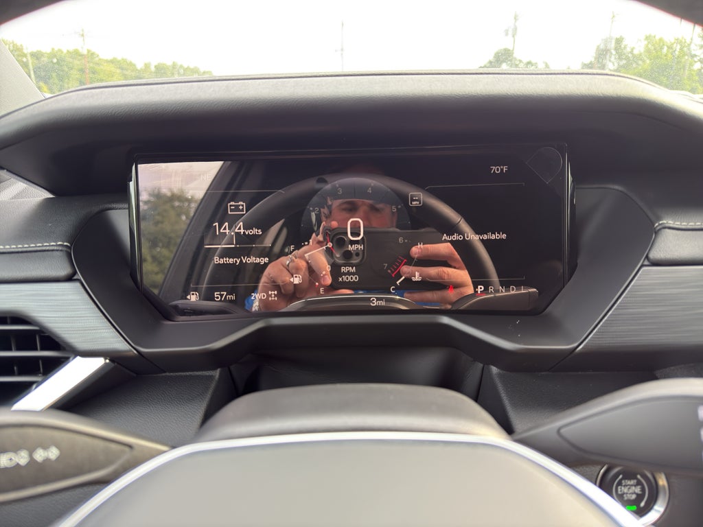 2025 GMC Acadia Elevation