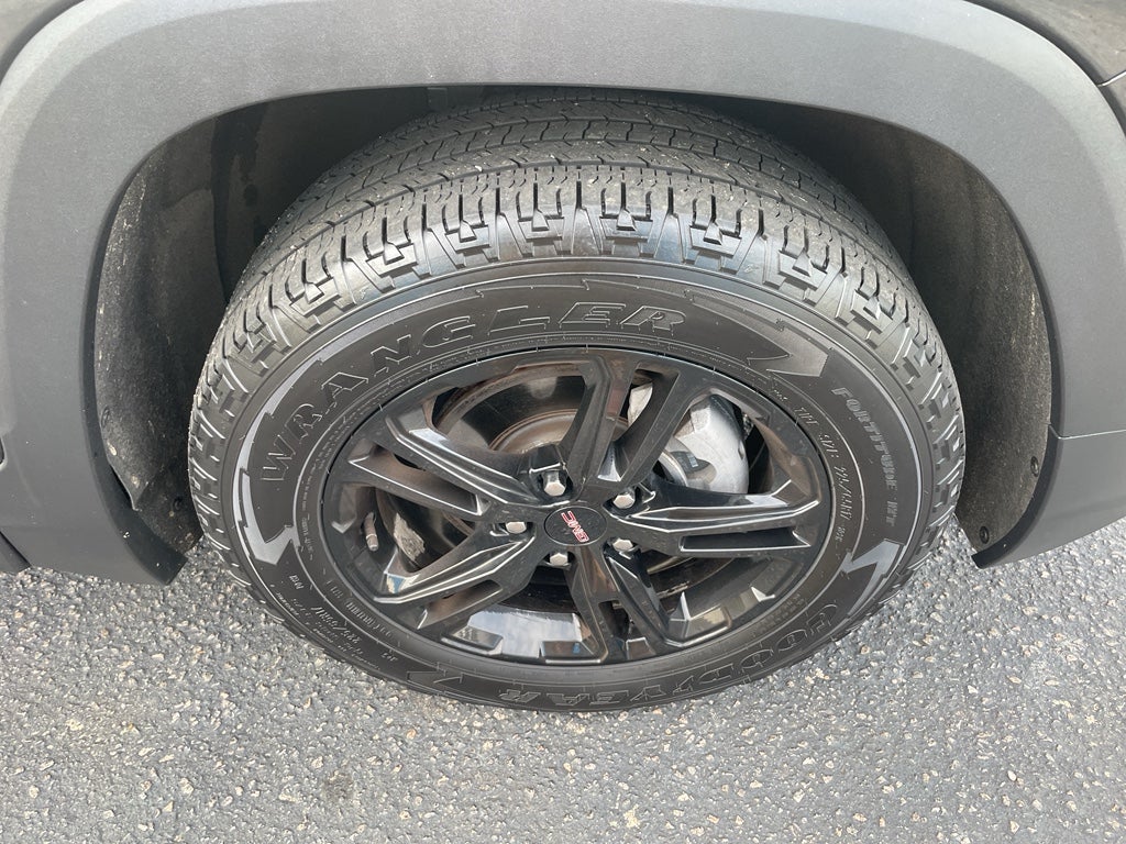 2023 GMC Terrain AT4