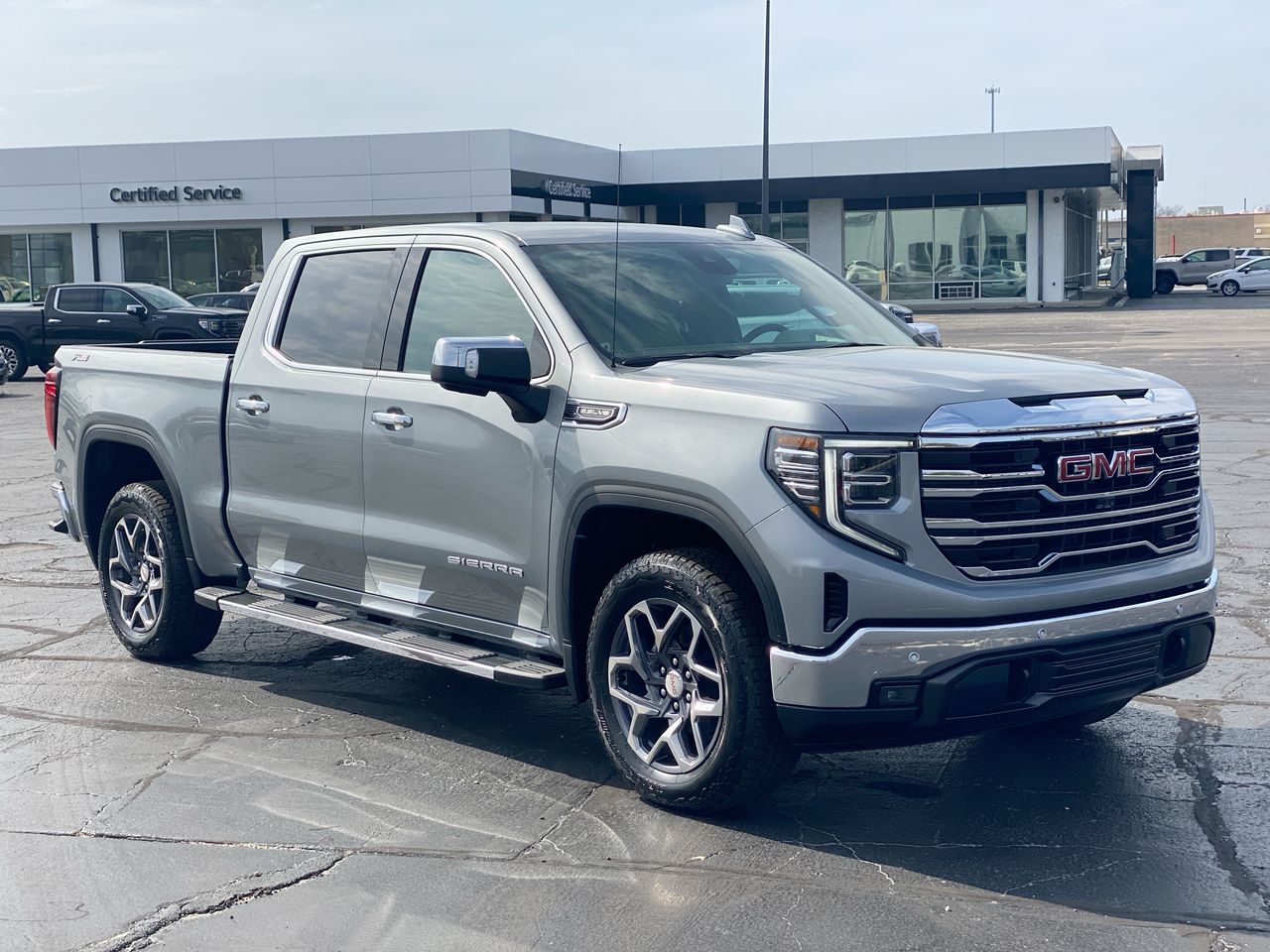 2026 GMC Sierra 1500 SLT