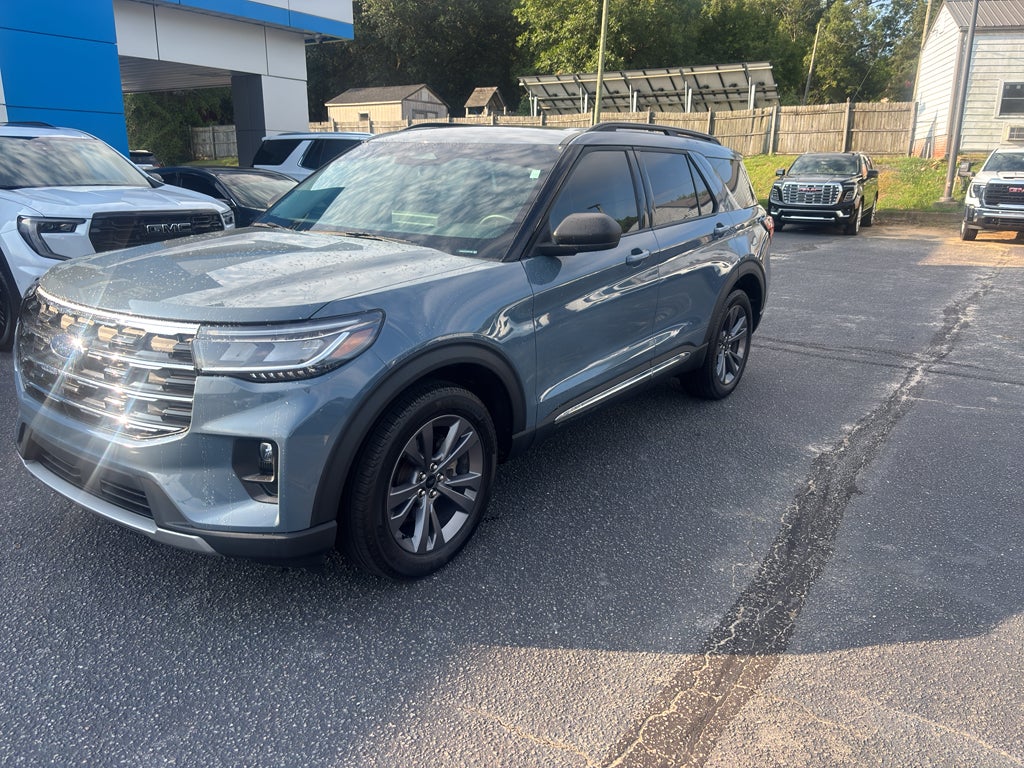 2025 Ford Explorer Active