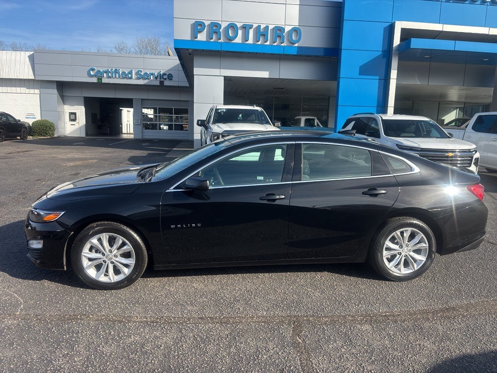 2024 Chevrolet Malibu 1LT's photo