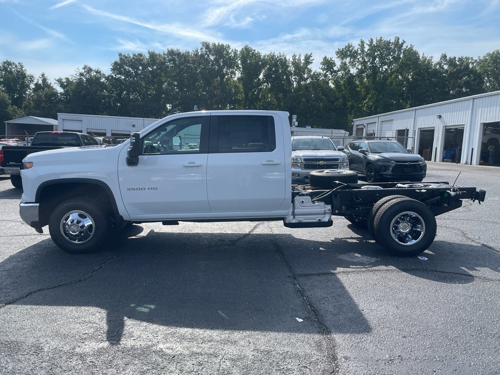 2026 Chevrolet Silverado 3500 HD Chassis Cab LT