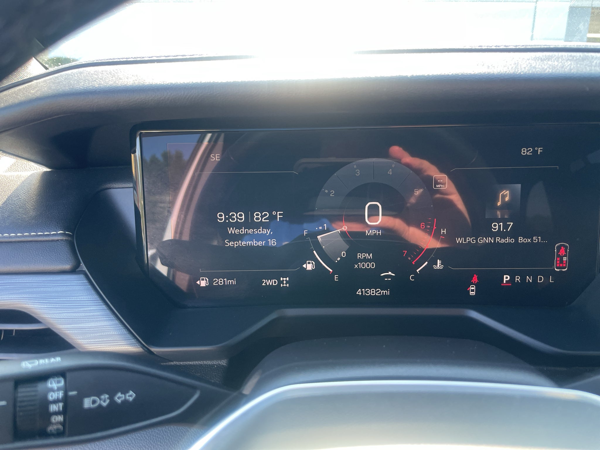 2024 GMC Acadia Elevation