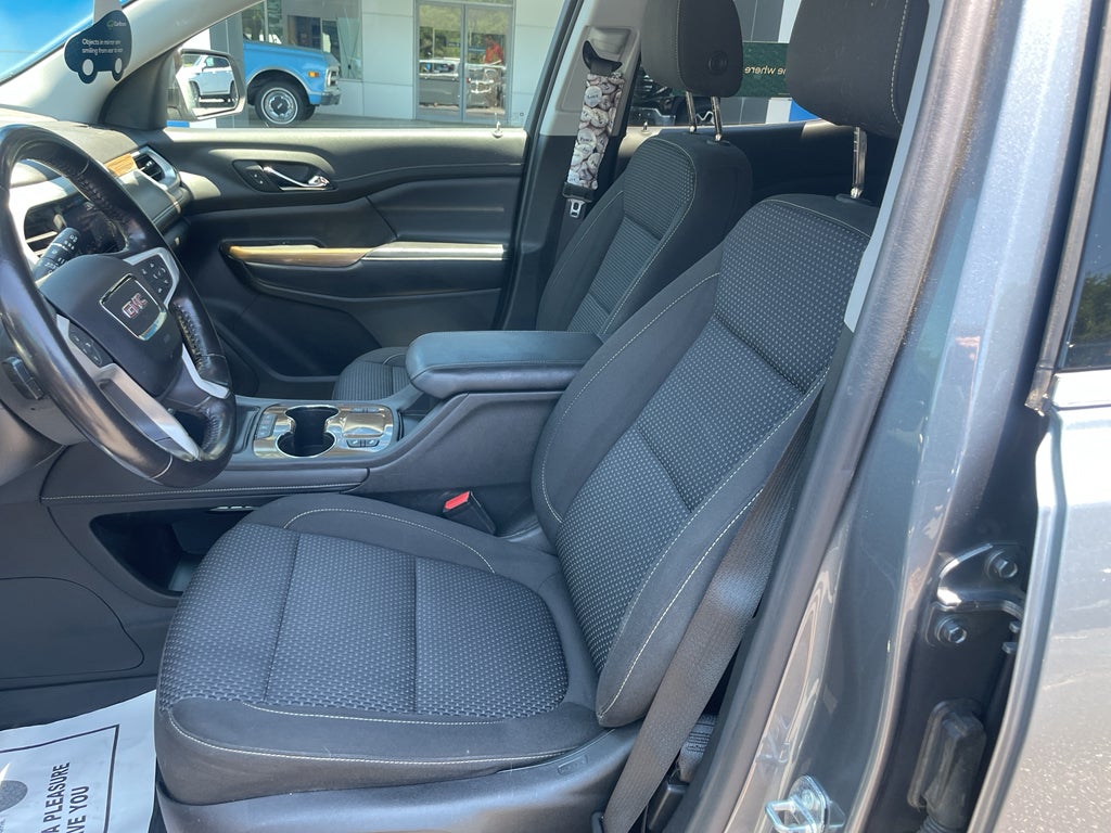 2020 GMC Acadia SLE