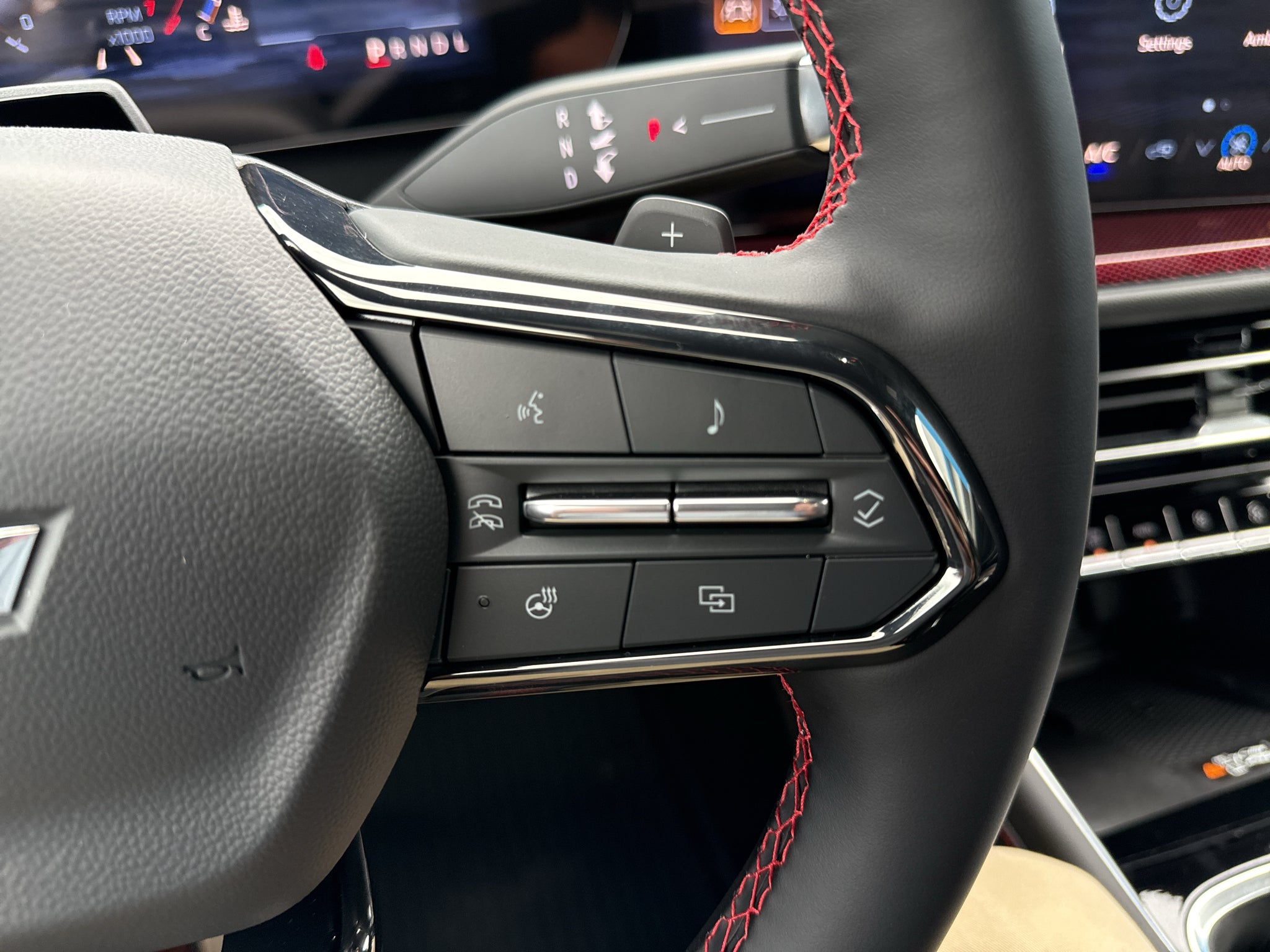2027 Chevrolet Traverse RS
