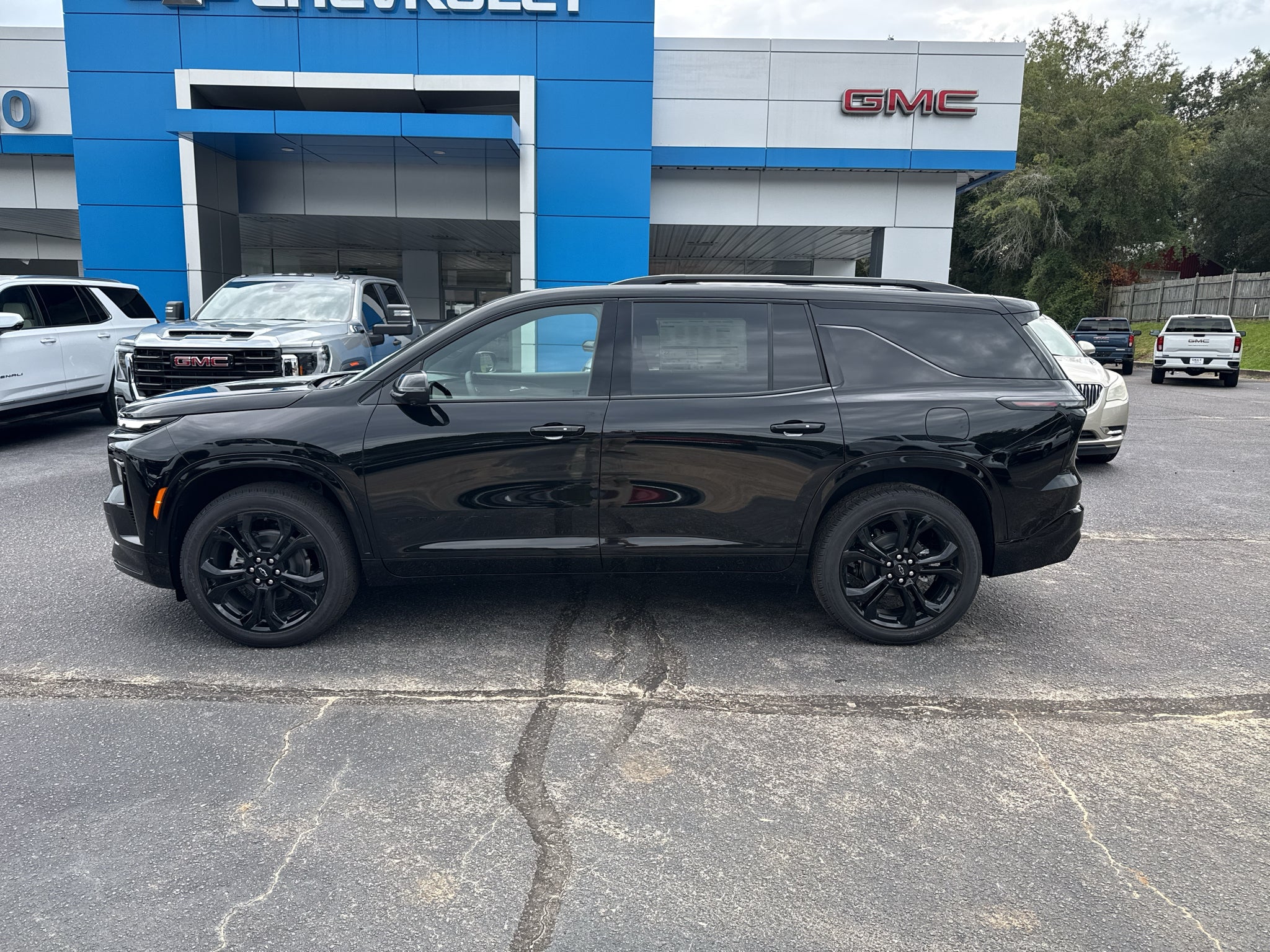 2027 Chevrolet Traverse RS