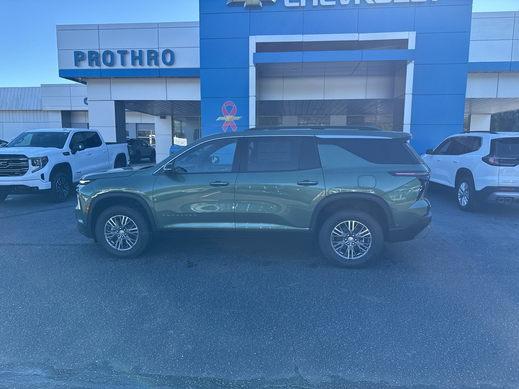 2027 Chevrolet Traverse LT