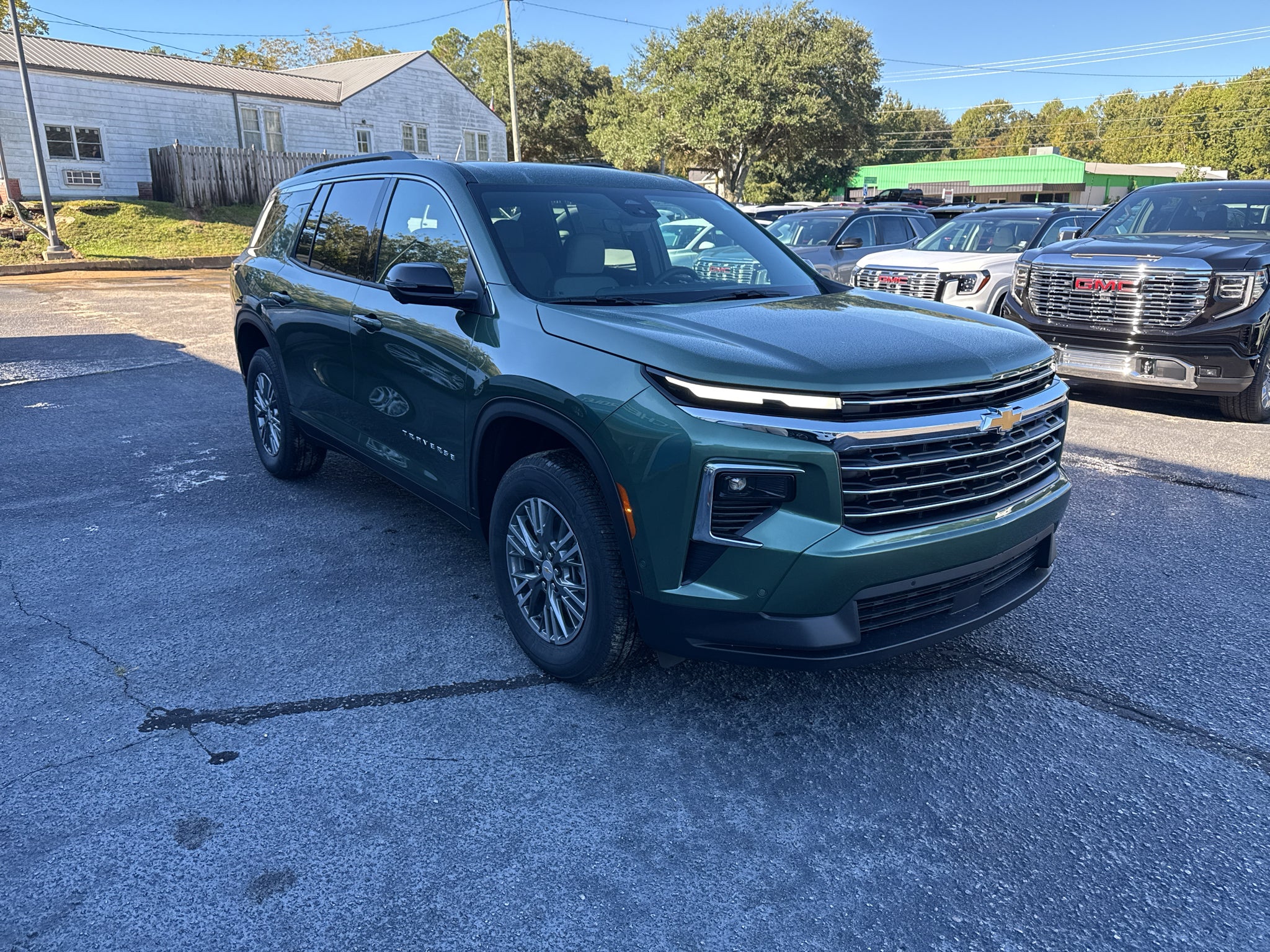 2027 Chevrolet Traverse LT