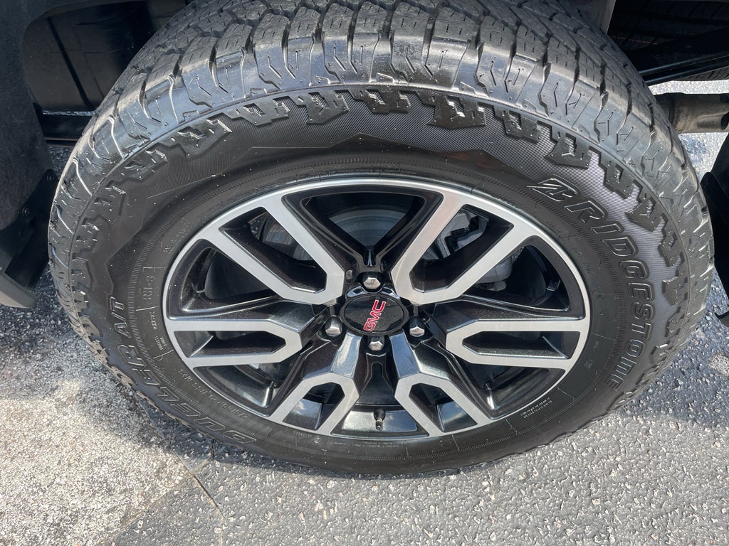 2025 GMC Sierra 1500 AT4