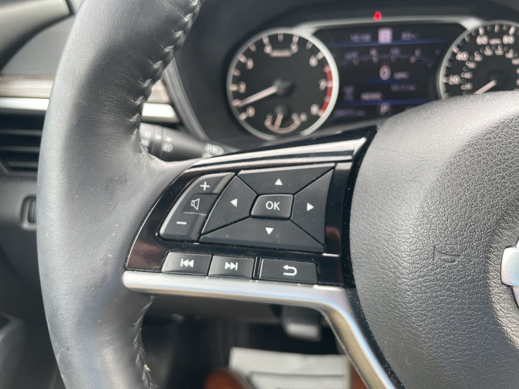 2021 Nissan Altima SL FWD