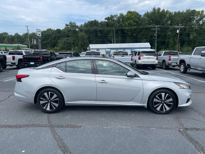 2021 Nissan Altima SL FWD